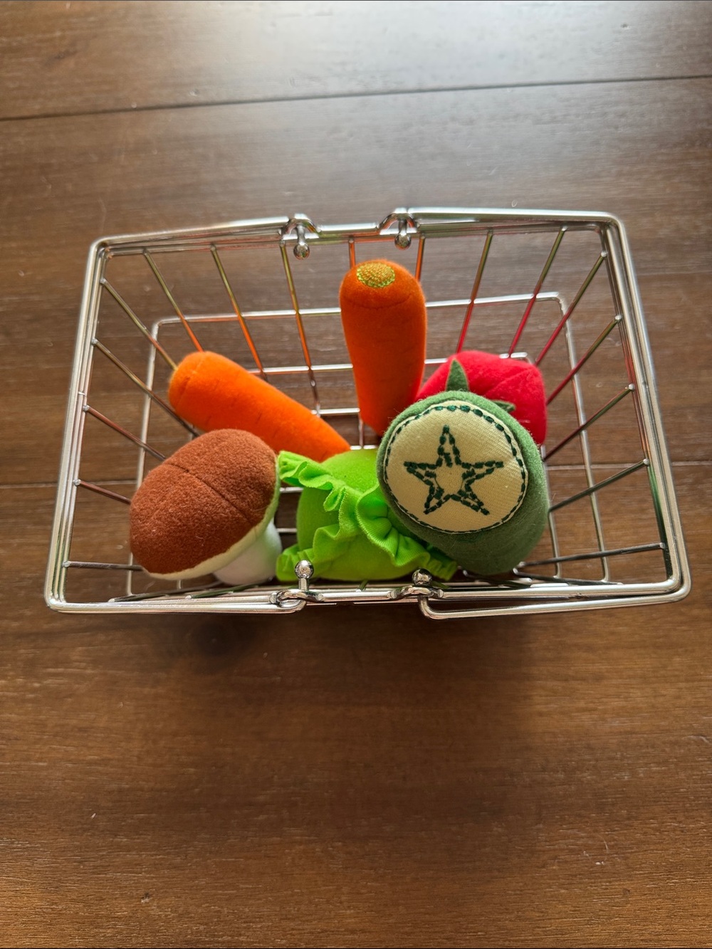 Pottery Barn Kids PBK Mini Grocery Basket Set felt vegetables play food